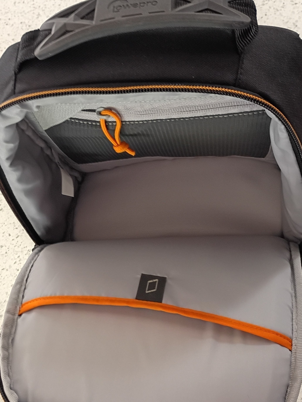 Lowepro Slingshot Edge 250 AW camera bag